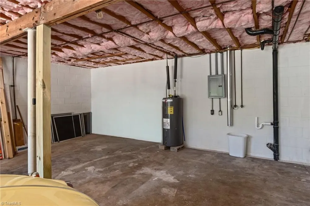 117 Kingswood Place Drive Walnut Cove, NC 27052