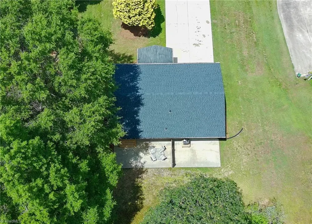 117 Kingswood Place Drive Walnut Cove, NC 27052