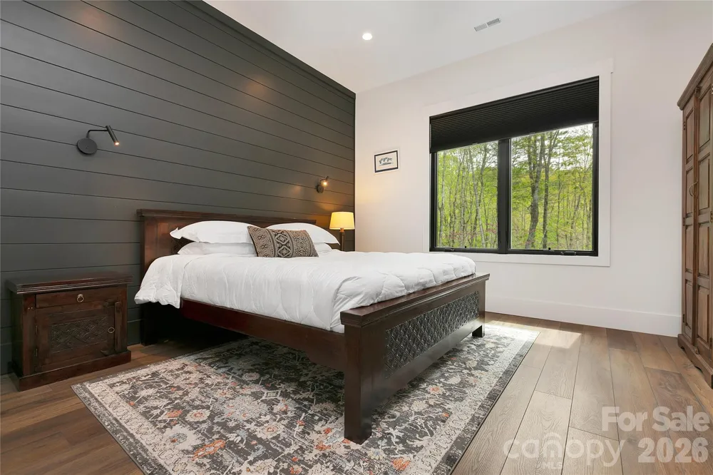 726 Ugugu Drive Brevard, NC 28712