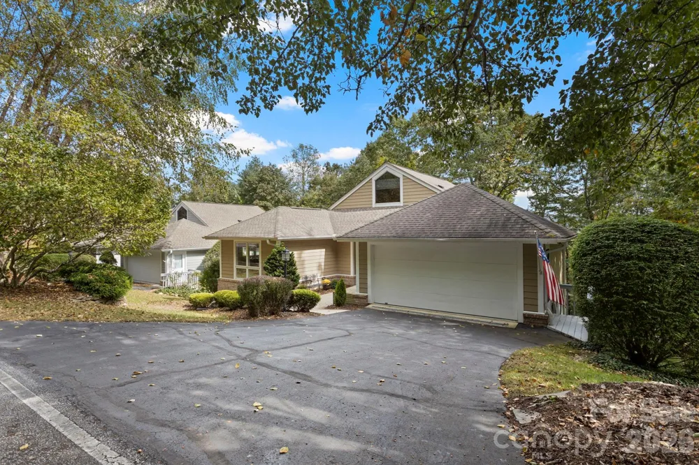 320 Dawnbrook Drive Flat Rock, NC 28731