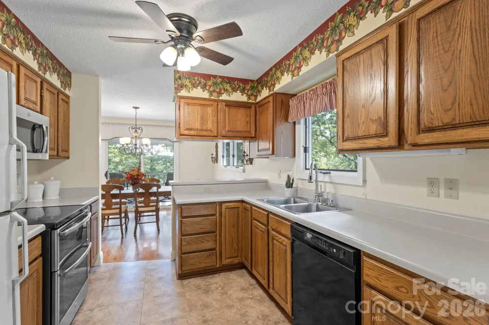 320 Dawnbrook Drive Flat Rock, NC 28731