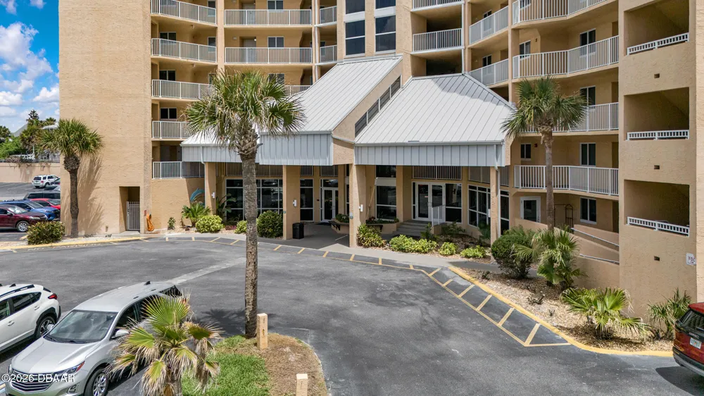 421 S Atlantic Avenue #302 New Smyrna Beach, FL 32169