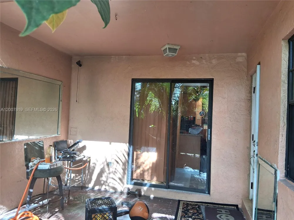 3429 SW 52nd Ave Pembroke Park, FL 33023