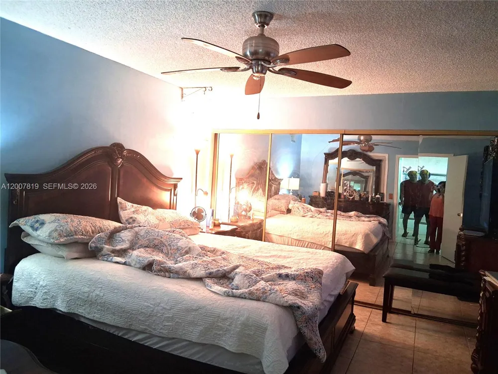 3429 SW 52nd Ave Pembroke Park, FL 33023