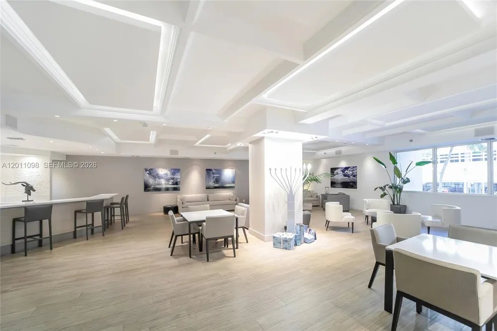 100 Lincoln Rd #605 Miami Beach, FL 33139