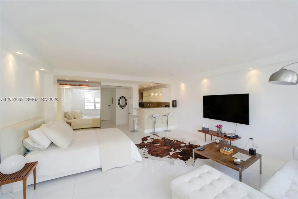 100 Lincoln Rd #605 Miami Beach, FL 33139