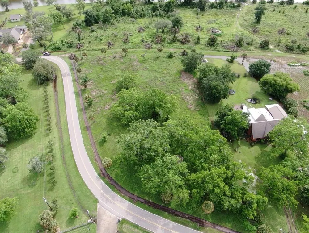 220 County Road 461 A Brazoria, TX 77422