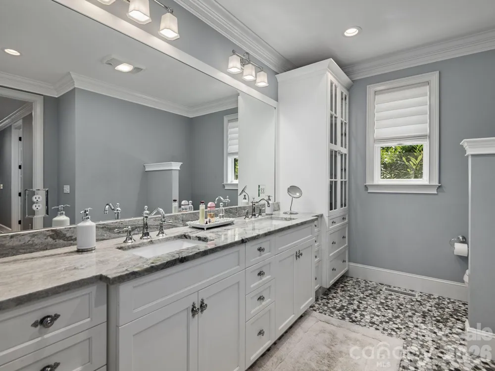 28 Falling Star Court Fletcher, NC 28732