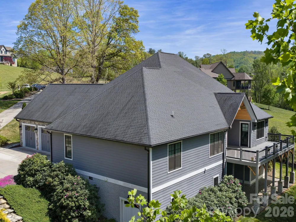 28 Falling Star Court Fletcher, NC 28732