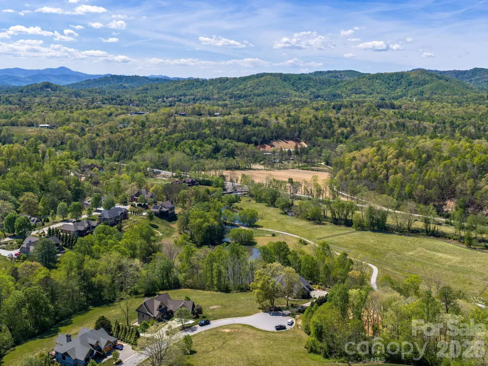 28 Falling Star Court Fletcher, NC 28732