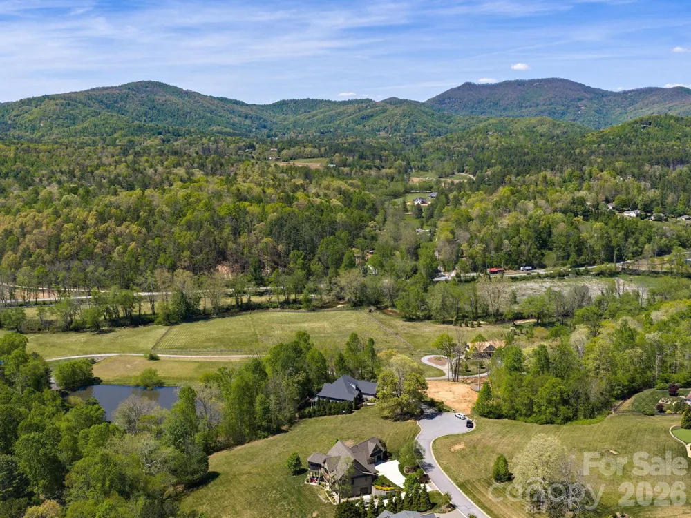 28 Falling Star Court Fletcher, NC 28732