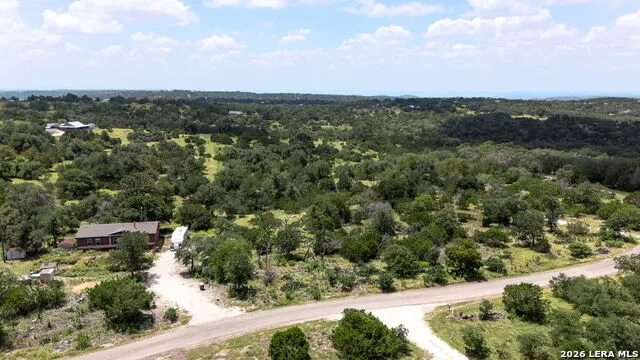 211 SPRING RD Fredericksburg, TX 78624