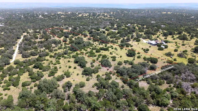 211 SPRING RD Fredericksburg, TX 78624