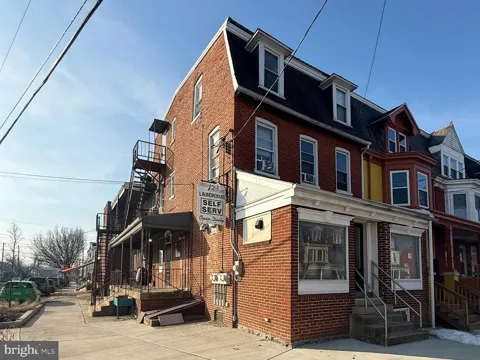 352 E NEW STREET