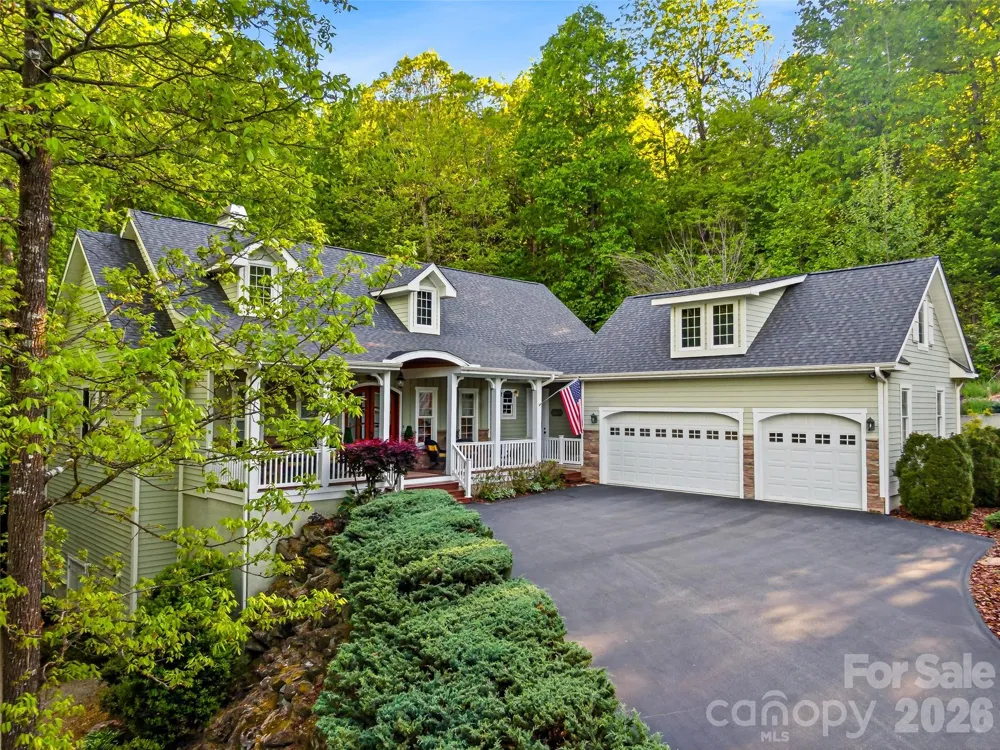 329 Kenmure Drive Flat Rock, NC 28731