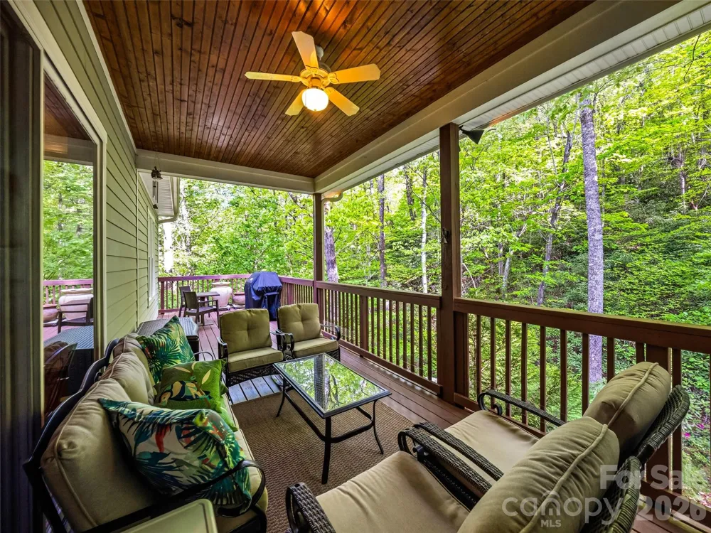 329 Kenmure Drive Flat Rock, NC 28731