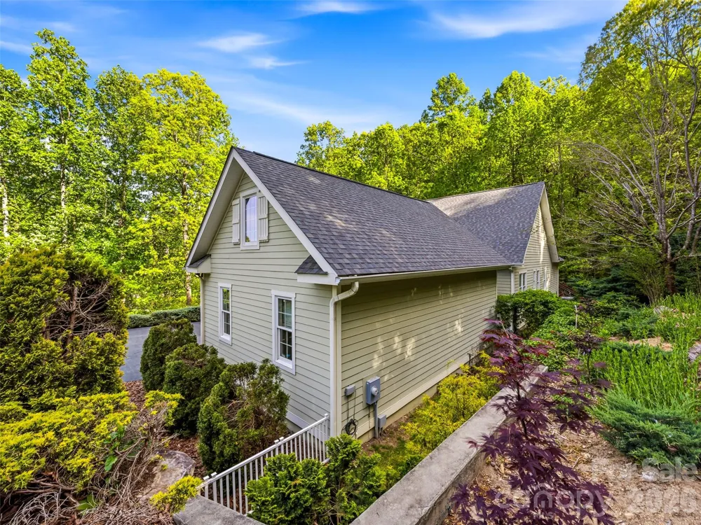 329 Kenmure Drive Flat Rock, NC 28731