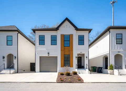 1015 Amelia Court