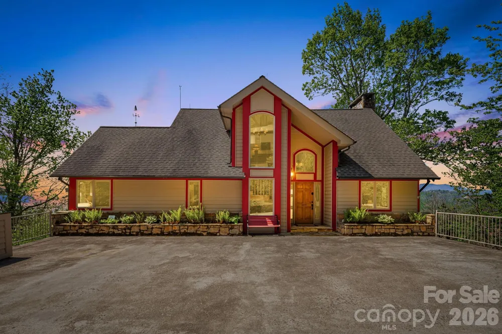 206 Twin Springs Road Blowing Rock, NC 28605