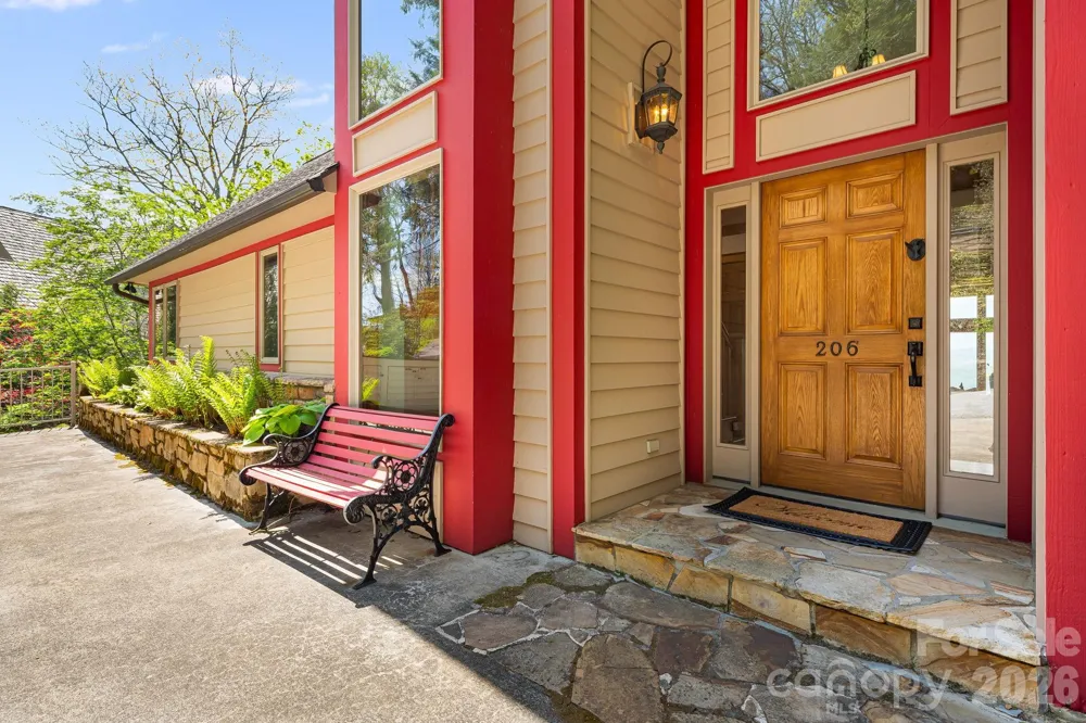 206 Twin Springs Road Blowing Rock, NC 28605