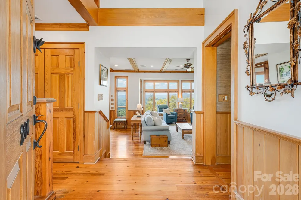 206 Twin Springs Road Blowing Rock, NC 28605