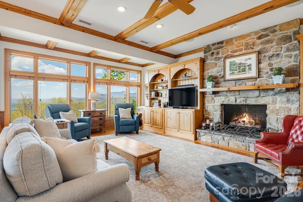 206 Twin Springs Road Blowing Rock, NC 28605