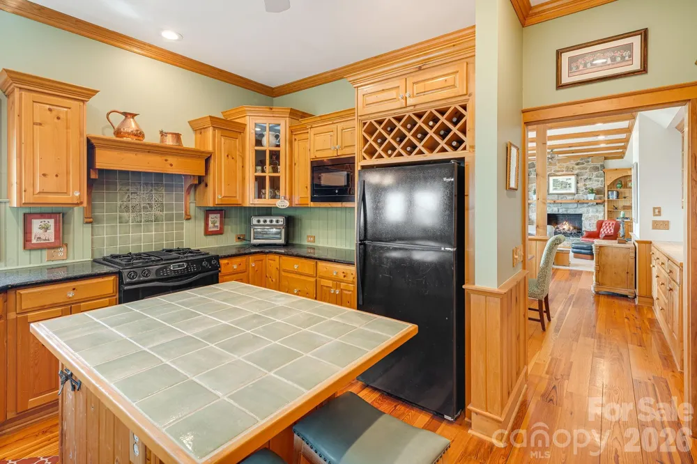206 Twin Springs Road Blowing Rock, NC 28605