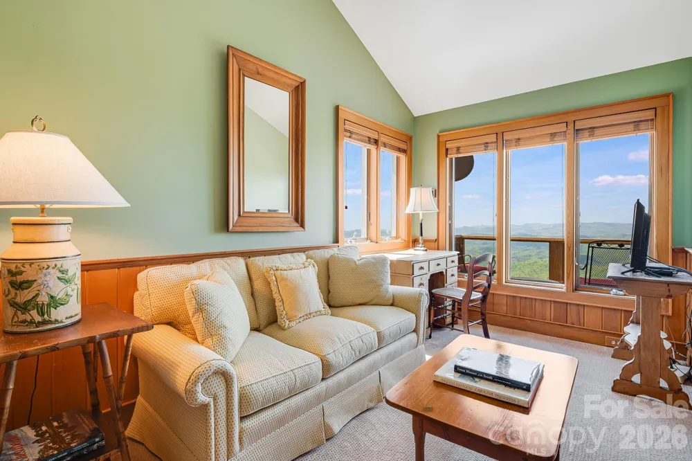 206 Twin Springs Road Blowing Rock, NC 28605