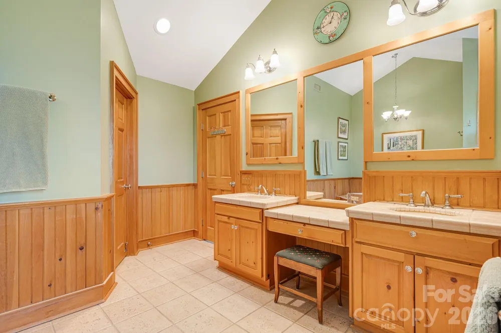 206 Twin Springs Road Blowing Rock, NC 28605