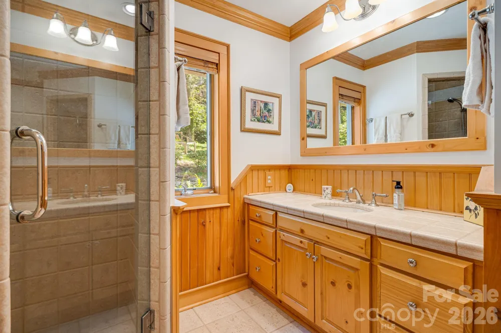 206 Twin Springs Road Blowing Rock, NC 28605
