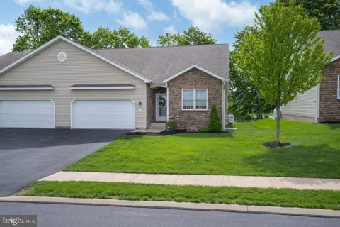 198 ROSEWOOD COVE