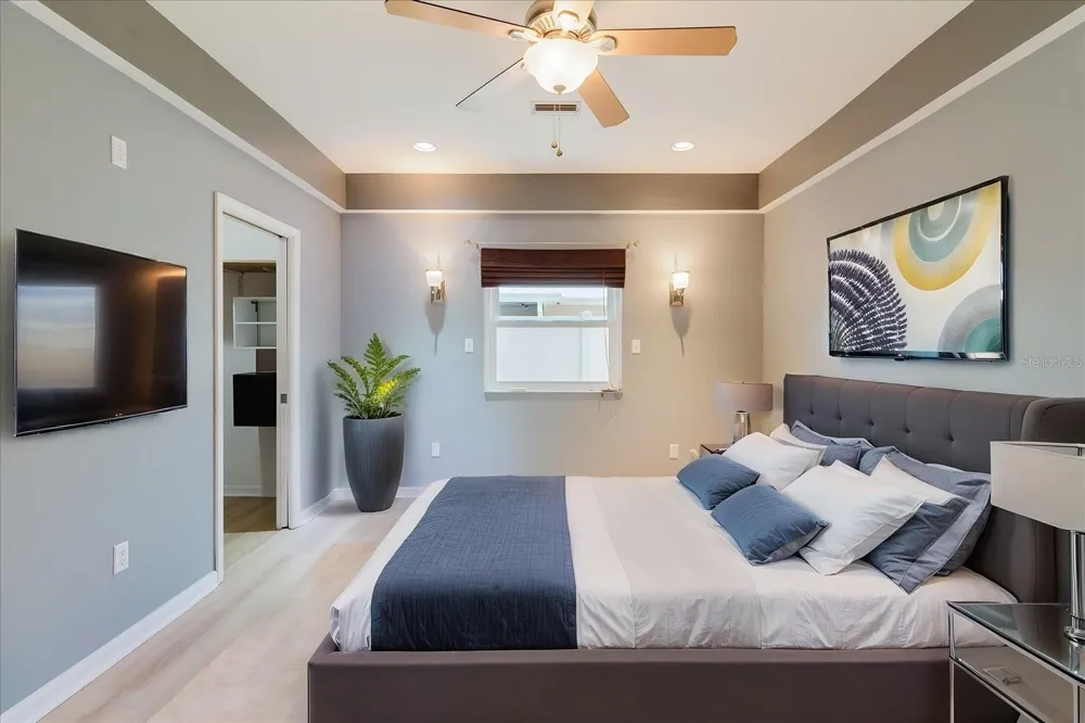 2009 PEPPERTREE COURT Oldsmar, FL 34677