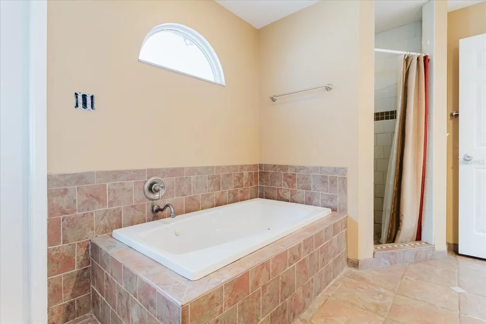 2009 PEPPERTREE COURT Oldsmar, FL 34677