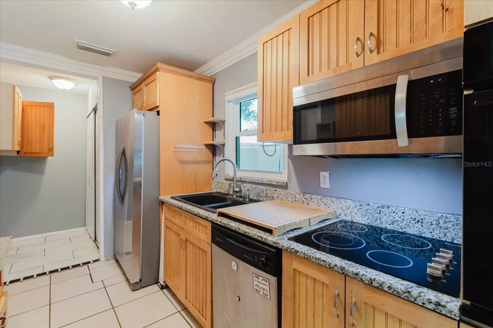 2009 PEPPERTREE COURT Oldsmar, FL 34677