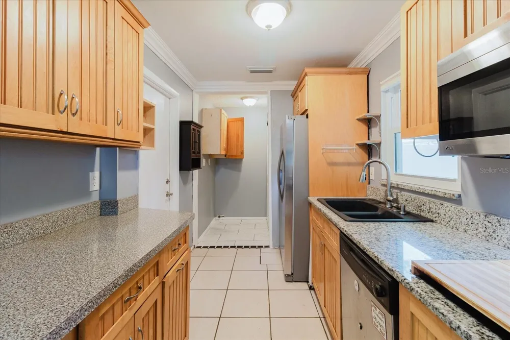 2009 PEPPERTREE COURT Oldsmar, FL 34677