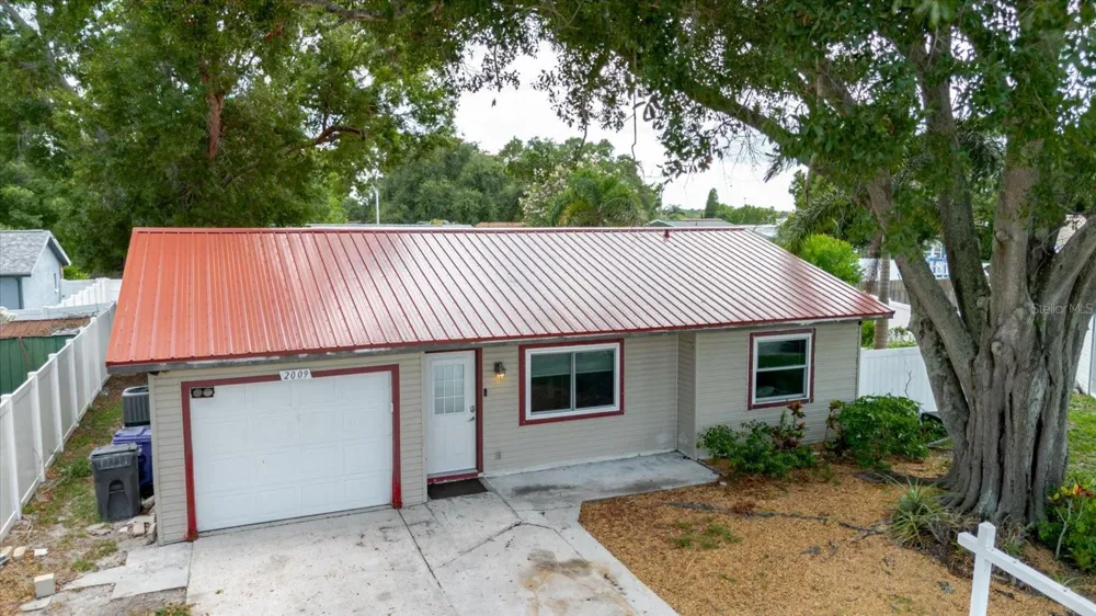 2009 PEPPERTREE COURT Oldsmar, FL 34677