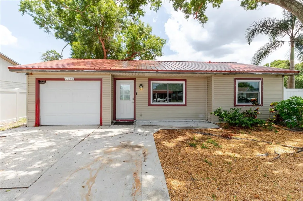 2009 PEPPERTREE COURT Oldsmar, FL 34677