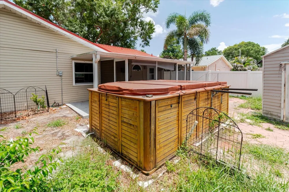 2009 PEPPERTREE COURT Oldsmar, FL 34677
