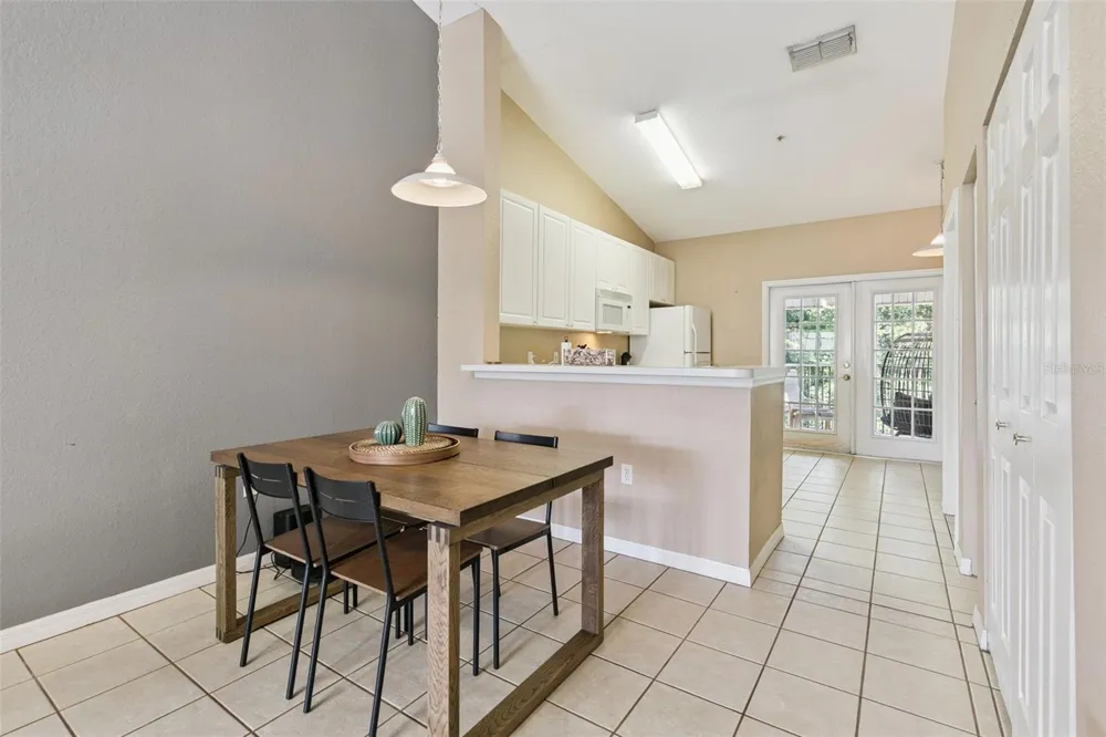 145 RESERVE CIRCLE #205 Oviedo, FL 32765