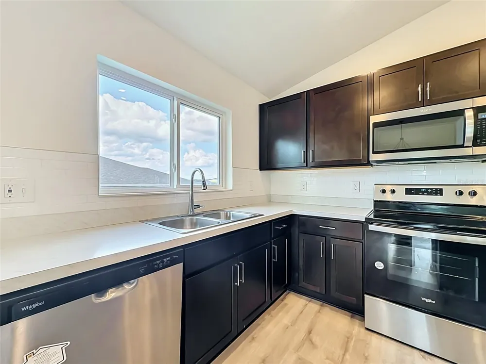 1507 GERANIUM DRIVE Mascotte, FL 34753