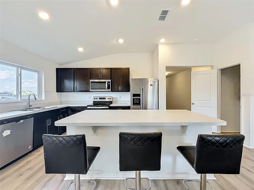 1507 GERANIUM DRIVE Mascotte, FL 34753