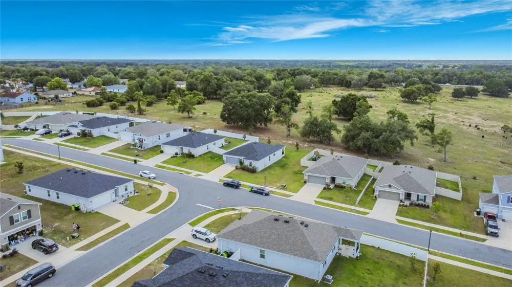 1507 GERANIUM DRIVE Mascotte, FL 34753