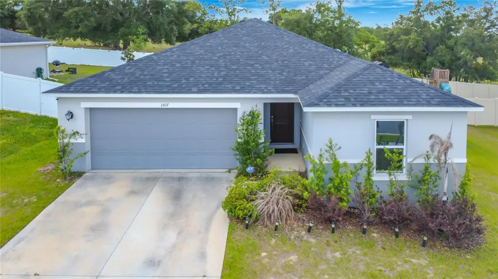 1507 GERANIUM DRIVE Mascotte, FL 34753