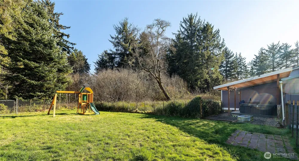 1220 S forrest Street Westport, WA 98595