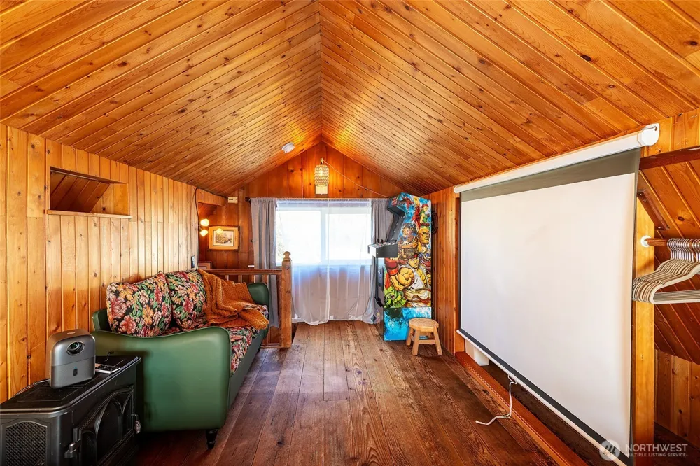 1220 S forrest Street Westport, WA 98595