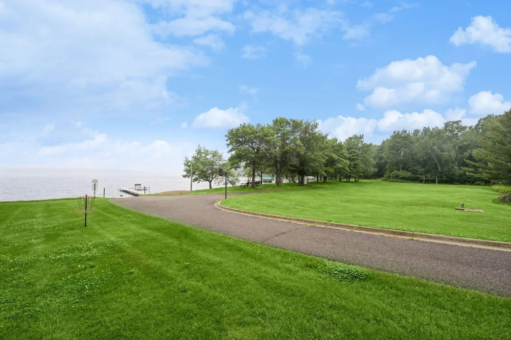 16498 Park Estates Drive Brainerd, MN 56401