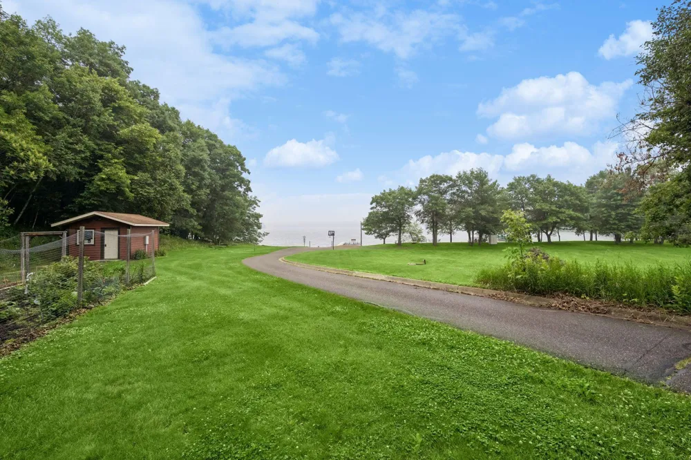 16498 Park Estates Drive Brainerd, MN 56401