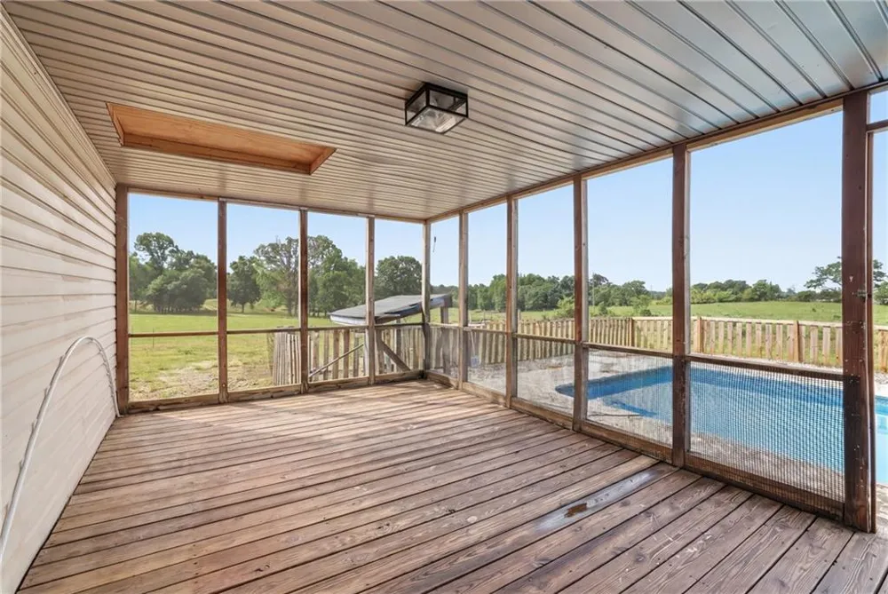 5525 Sandy Cross Road Carnesville, GA 30521