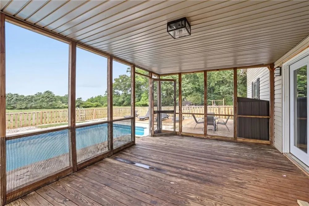 5525 Sandy Cross Road Carnesville, GA 30521