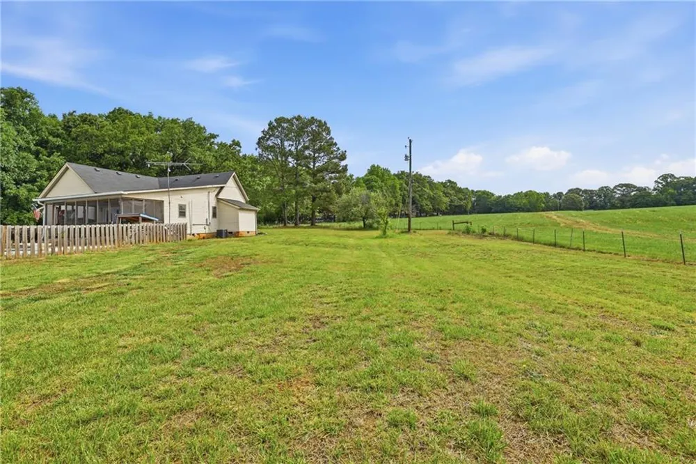5525 Sandy Cross Road Carnesville, GA 30521